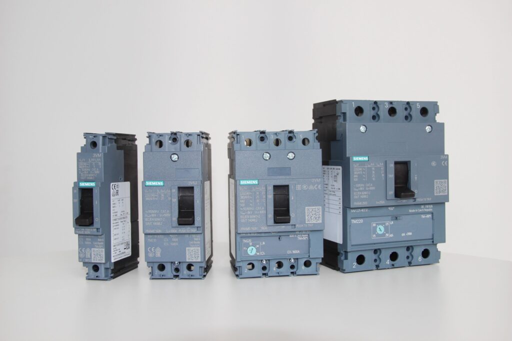 SIEMENS MCCB-25